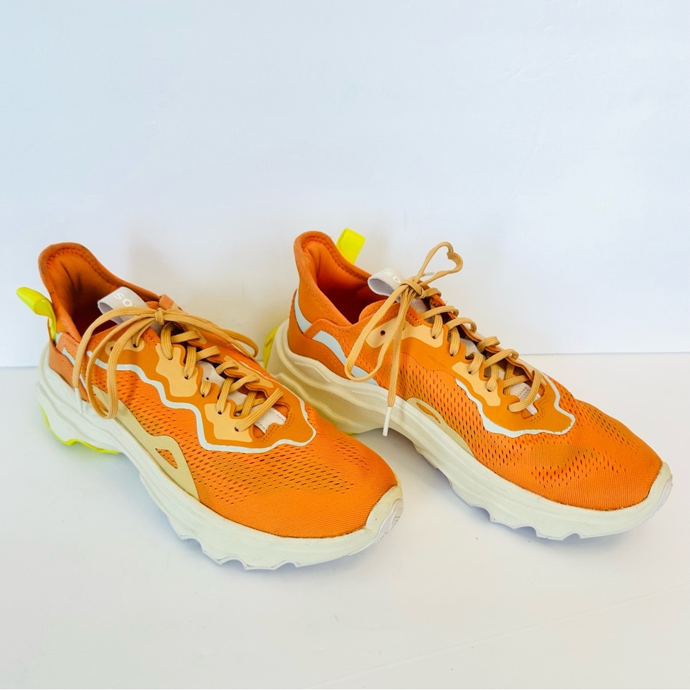 Sorel Kinetic women’s Breakthrough Lace shoes in orange and yellow, size 10 - Picture 4 of 8